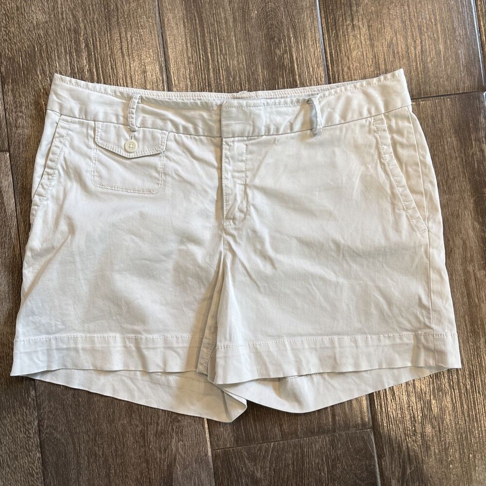 Banana Republic Women's Size 12 Khaki Chino Shorts Martin Fit 4 Inch Length